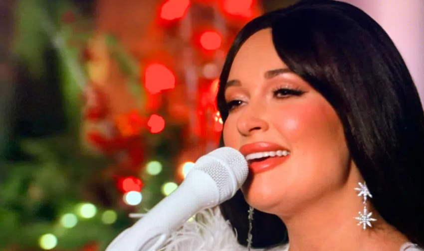 Kacey Musgraves Closes “Christmas At Graceland” With Stunning “Can’t Help Falling In Love” Performance