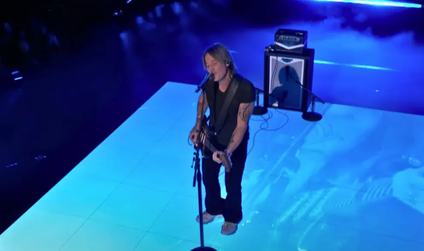Keith Urban Performs Stripped-Down Version Of “Blue Ain’t Your Color” On The Voice Finale