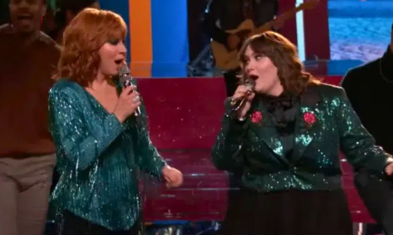 Reba & Ruby Leigh Sing “Rockin’ Around The Christmas Tree” Duet On “Voice” Finale