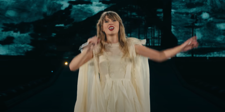 Taylor Swift Ties One Of Elvis Presley’s Most Impressive Billboard Chart Records
