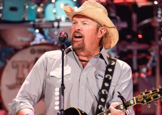 Toby Keith Says He’s Finished With Chemo