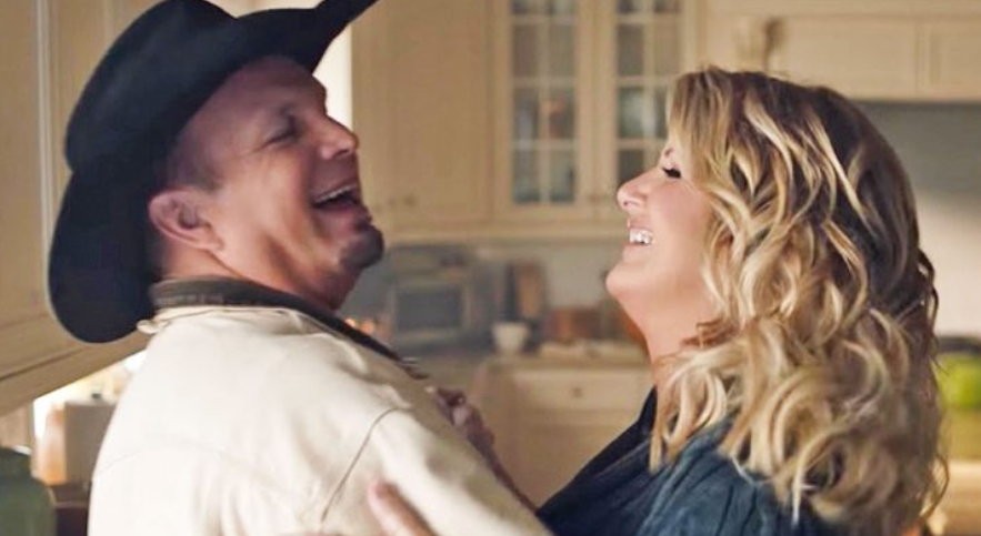3 Times Garth Brooks & Trisha Yearwood Expressed Their Love For Each Other On Camera