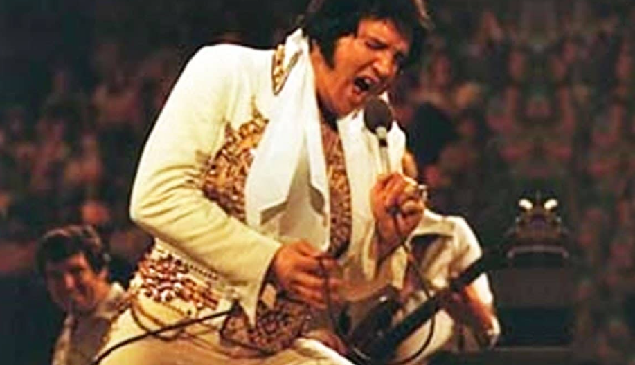 Elvis Presley Sings “Unchained Melody” During Final Recorded Concert