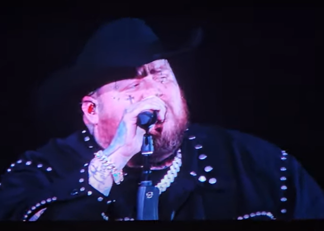 Jelly Roll Honors Toby Keith With Performance Of “Should’ve Been A Cowboy”
