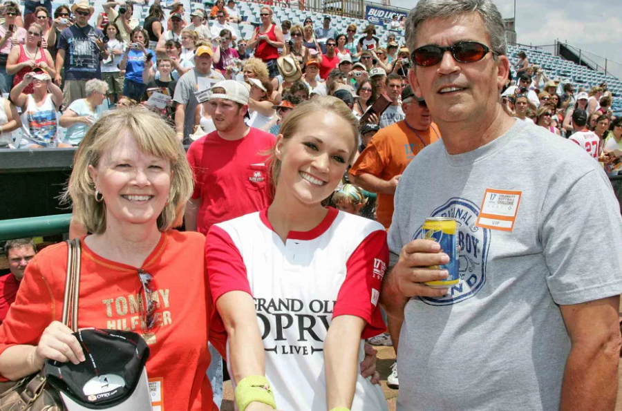 All About Carrie Underwood’s Parents, Carole and Stephen Underwood