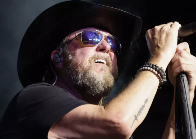 Colt Ford hospitalized after heart attack
