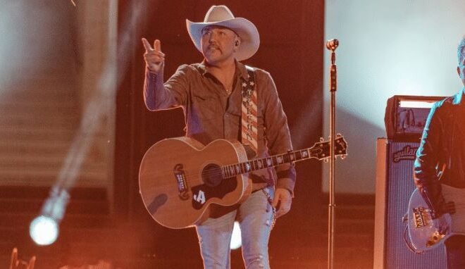 Jason Aldean Returns To CMT Music Awards Stage Following Ban