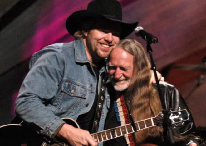 Willie Nelson Sing Toby Keith’s “Don’t Let The Old Man In” (VIDEO)