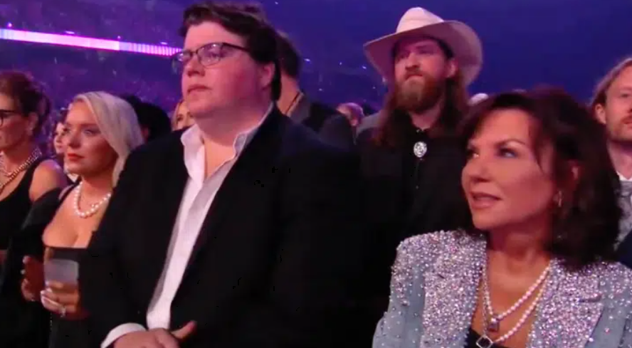 Toby Keith’s Wife Makes First Public Appearance Since His Passing at ACM Awards