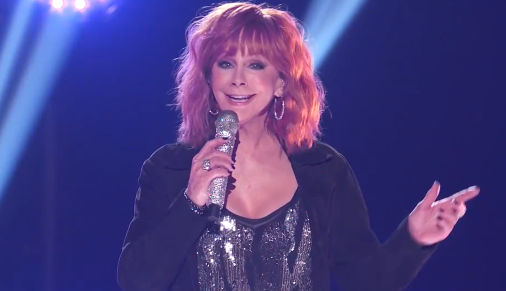 Reba Premieres Her Brand New Song At The ACM Awards