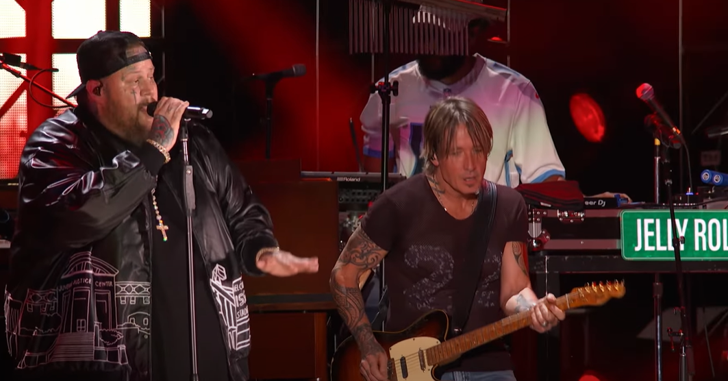 Keith Urban Steps In As Lead Guitarist For “Halfway To Hell” Performance With Jelly Roll