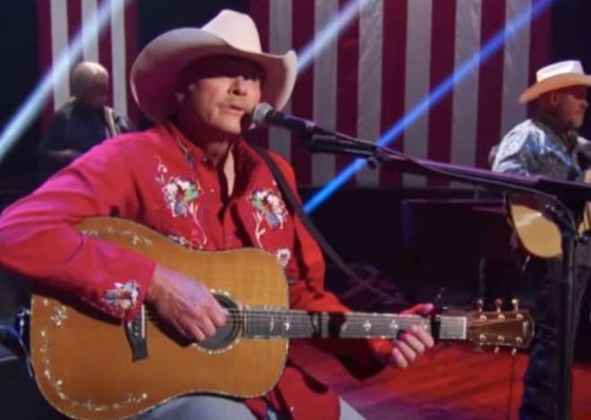 Alan Jackson Sings “America The Beautiful” For 4th Of July Special