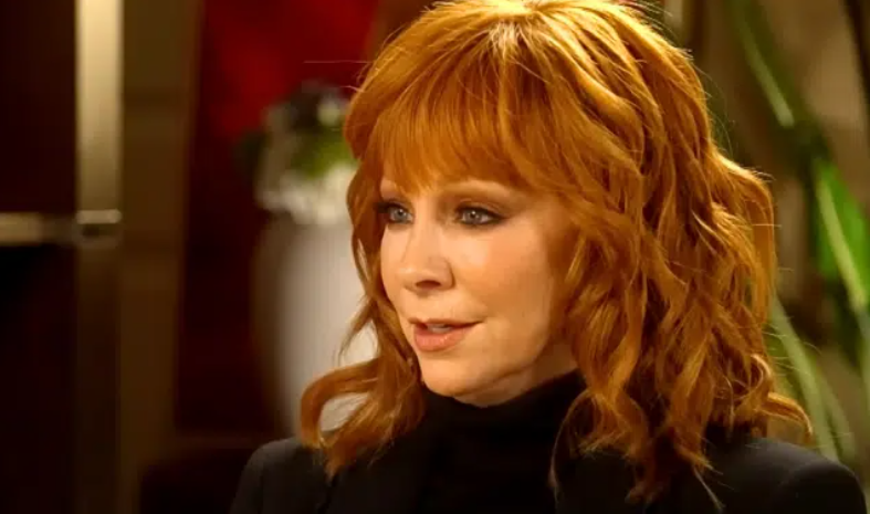 Reba Reveals Why She Stayed Home For An Entire Month After Filming “The Voice”