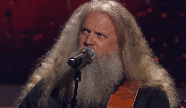 Jamey Johnson Honors Chris Stapleton With “Whiskey And You” During ACM Honors