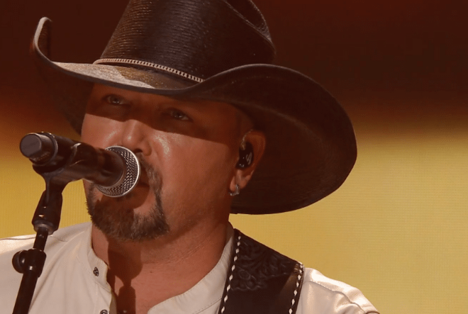 Jason Aldean Pays Tribute To “Best Friend” Luke Bryan At ACM Honors