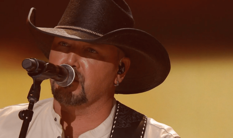 Jason Aldean Pays Tribute To “Best Friend” Luke Bryan At ACM Honors