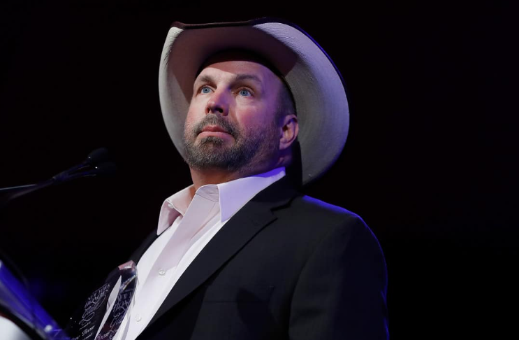 Garth Brooks Responds To His Accuser In New Court Documents – Claims He’s The Target Of A “Shakedown”