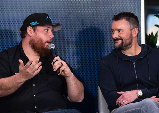 Luke Combs, Eric Church Offer Heartfelt Remarks During Concert For Carolina