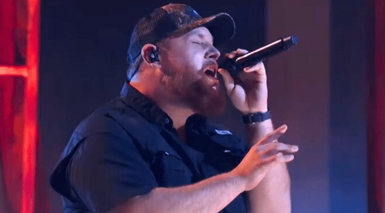 Luke Combs Dominates the CMA Awards with ‘Ain’t No Love in Oklahoma