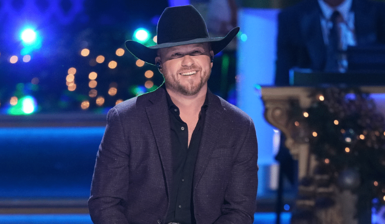 Cody Johnson Delivers Sentimental Cover Of “White Christmas” For CMA Country Christmas