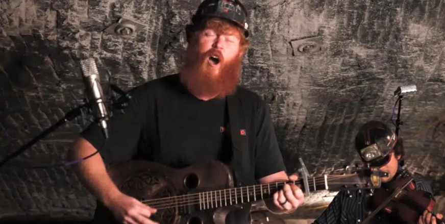 Oliver Anthony Sings “Ol’ Red” In A West Virginia Coal Mine