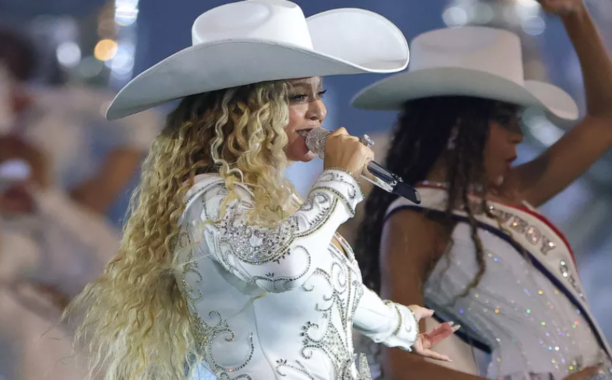 Beyoncé Wins Her First Country Grammy