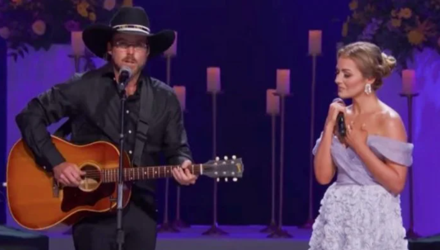 Loretta Lynn’s Granddaughter & Willie Nelson’s Son Perform Loretta & Willie’s Powerful Duet
