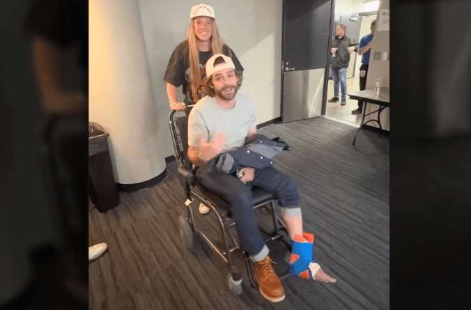 Thomas Rhett Breaks Ankle At Concert, Leaves In Wheelchair
