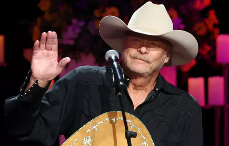 The Evolution of Alan Jackson: A Country Legend’s Journey Through Life, Music, and Legacy