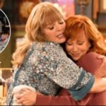 Reba McEntire and the cast of Happy’s Place behind the bar during Season 2 filming.
