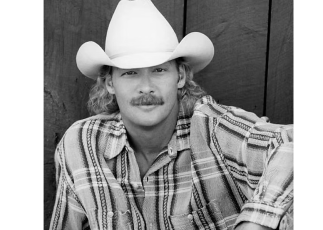 Time May Age the Man, But Alan Jackson’s Music Remains Untouched