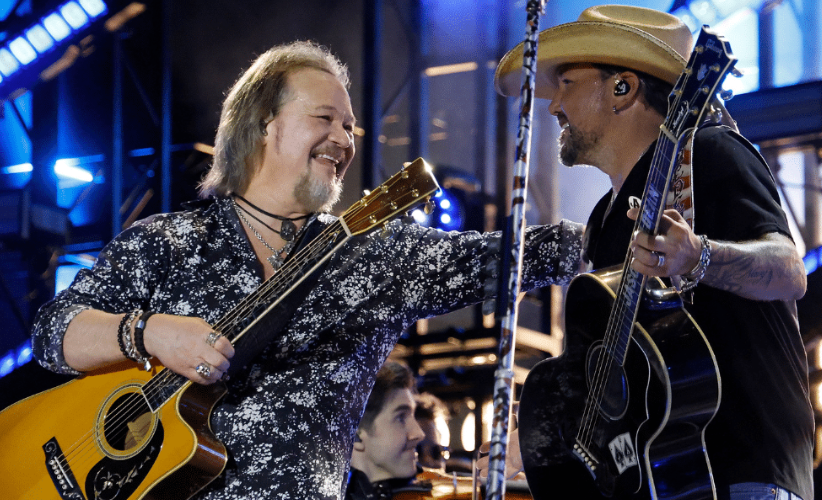 Longtime Friends Jason Aldean And Travis Tritt Team Up For Unforgettable “CMA Fest” Performance
