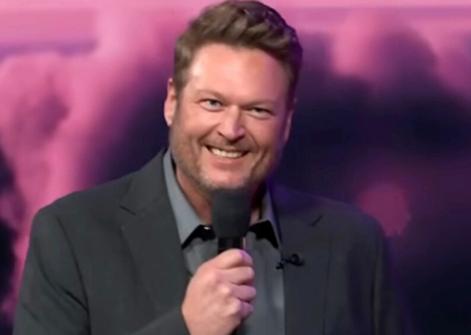 Blake Shelton & Kelly Clarkson Cry After Craig Morgan Sings ‘The Father, My Son, And The Holy Ghost’