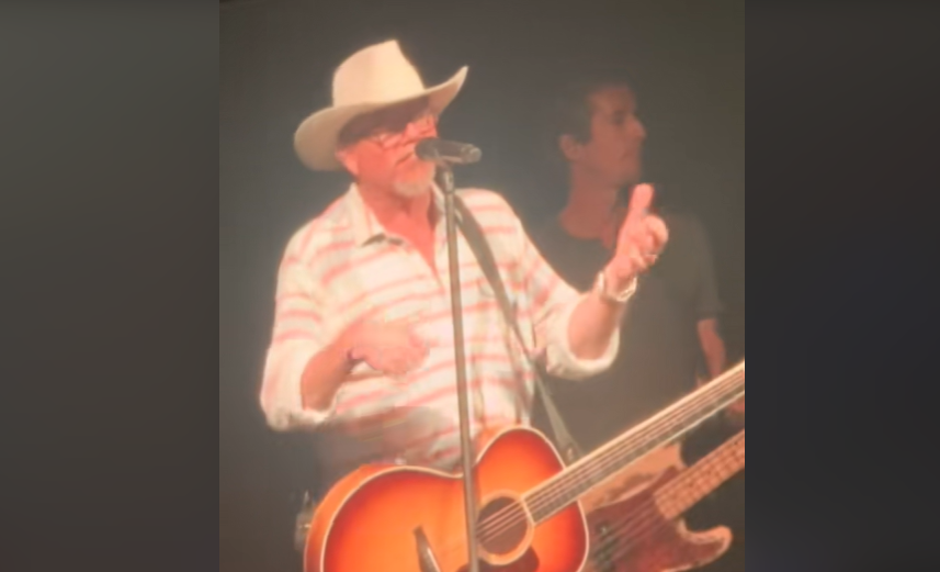 Pat Green Breaks Down as He Sings for His Brother Who Died in Texas Floods [Watch]