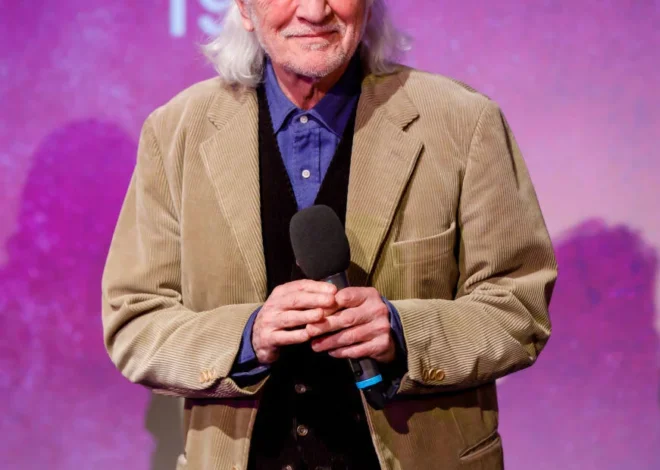 Terence Stamp, Iconic Superman Villain General Zod, Dies at 87