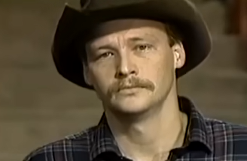 Alan Jackson’s First Performance of “He Stopped Loving Her Today” That Changed Country Music Forever
