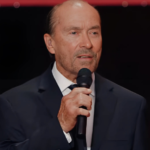 Lee Greenwood Delivers Powerful “God Bless The U.S.A.” Performance At Charlie Kirk Memorial Service