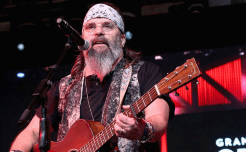 Grand Ole Opry Welcomes Steve Earle As Its Newest Member