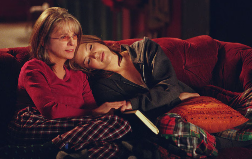 Mandy Moore Pays Tribute to “Mom” Diane Keaton After Her Death
