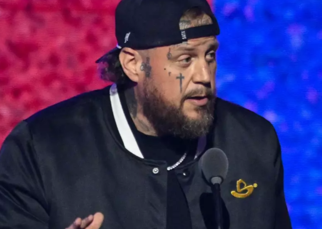 Jelly Roll Says There’s a ‘Revival’ of Faith Going On As He Accepts First Dove Awards