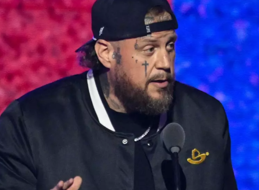 Jelly Roll Says There’s a ‘Revival’ of Faith Going On As He Accepts First Dove Awards