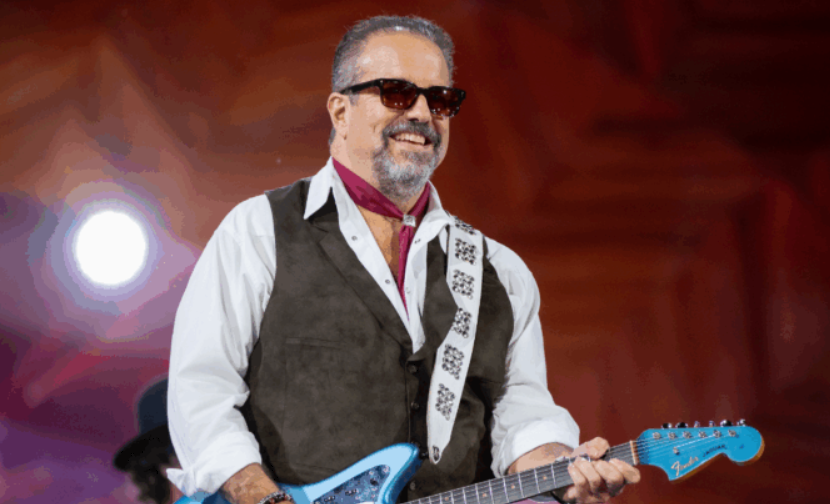 Mavericks Frontman Raul Malo Has Died