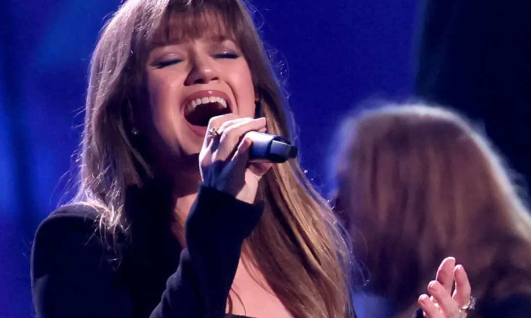 REPORT: Kelly Clarkson’s Talk Show ‘Likely’ to End After This Season