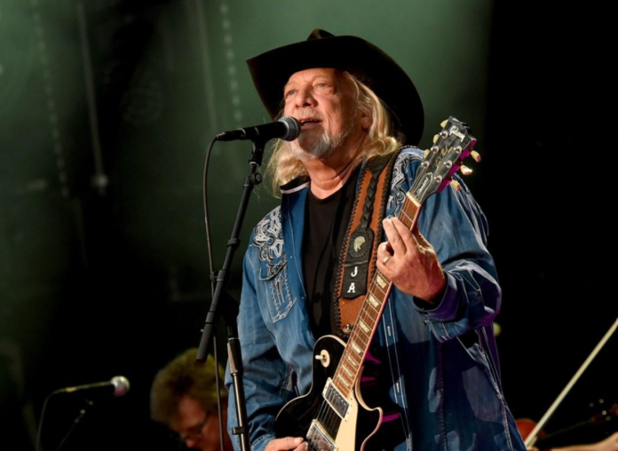 John Anderson performing live before his death at age 71